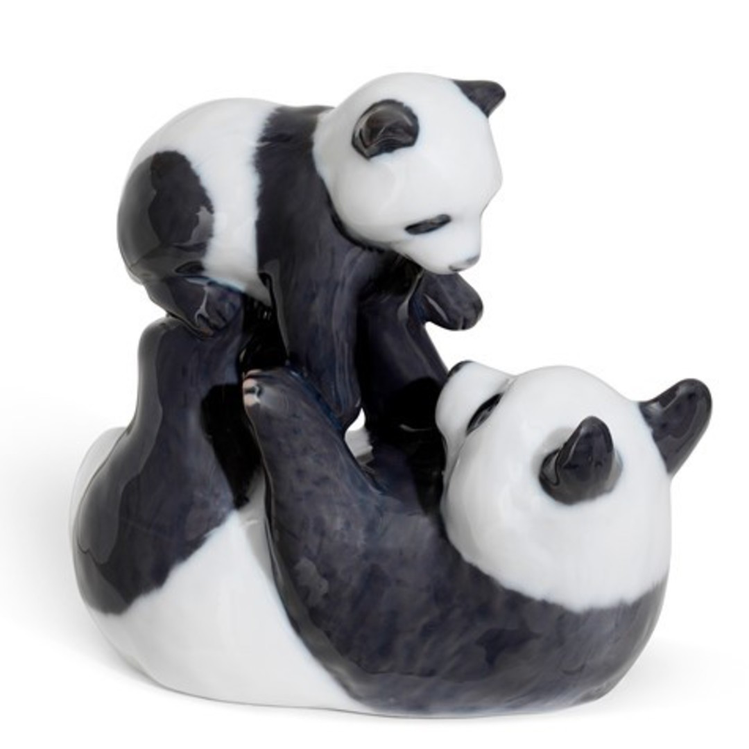Royal Copenhagen Annual Figurine 2022, Panda image 0